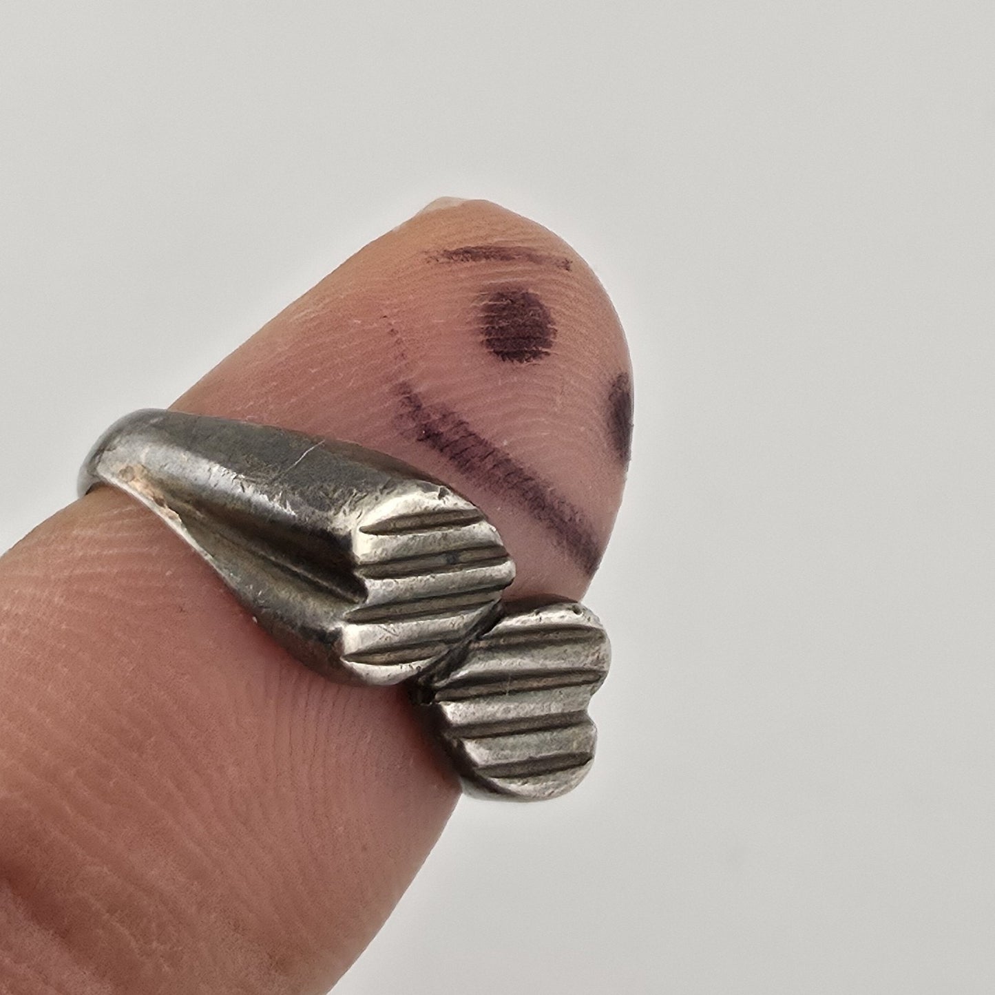 Sterling Silver Double Heart Ring Ribbed Design EFS 925 Sz 6.5 Vintage modernist