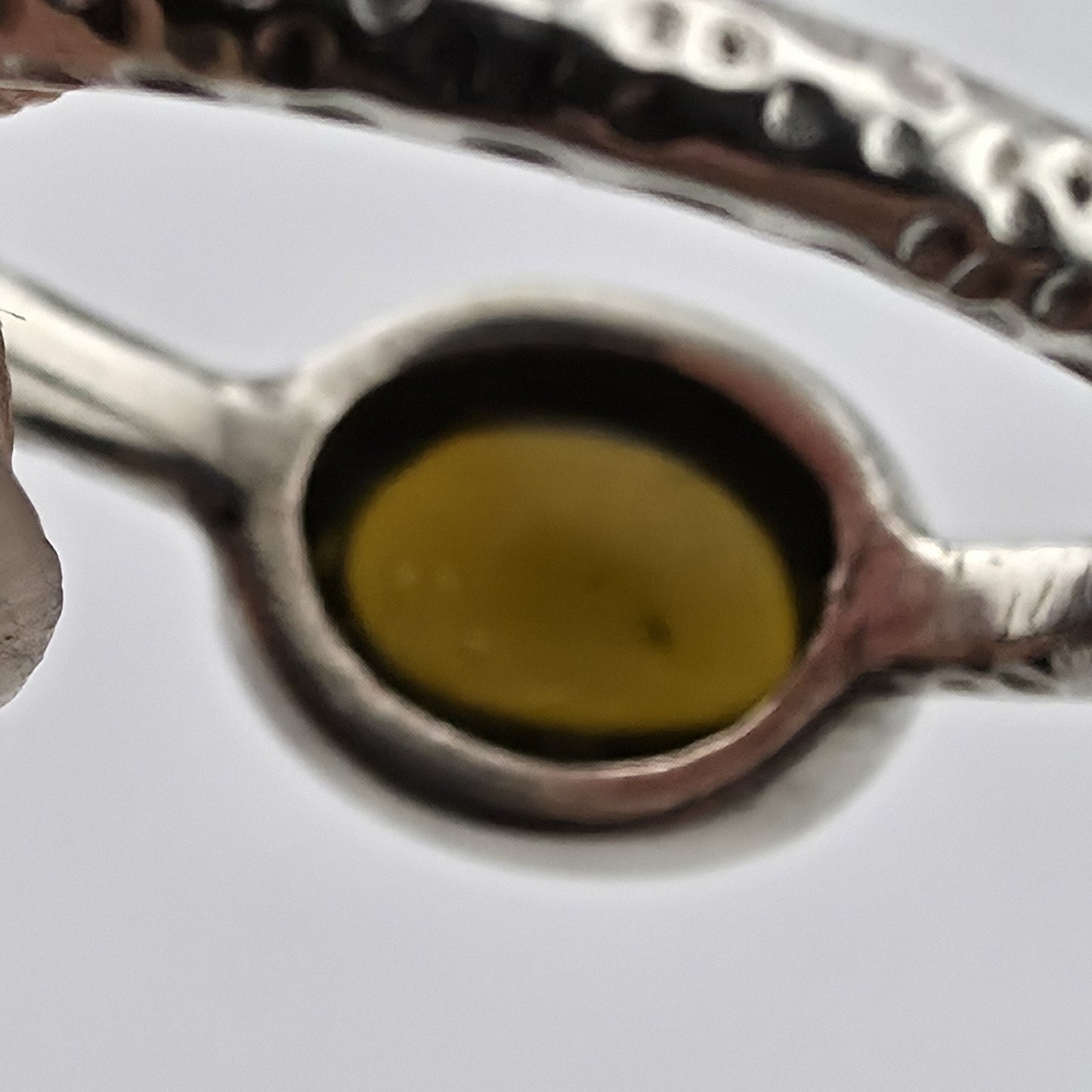 Sterling Silver 925 Amber Cabochon Ring Hammered Band Size 7.5