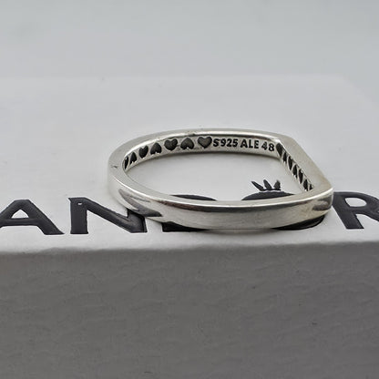 Pandora sterling silver logo bar stacking ring with a geometric design New 925