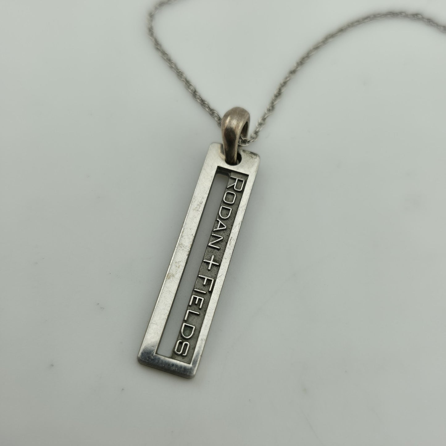 Rodan + Fields Sterling Silver Bar Pendant Necklace 925 16” 3.9g