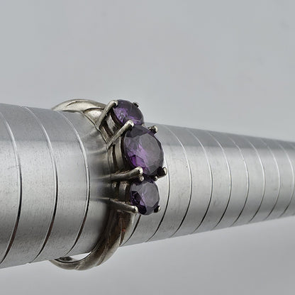 STERLING Silver RING 3 AMETHYST STONES Twist Band SZ 9 NF