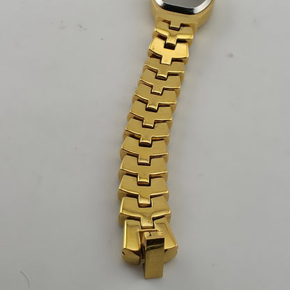Main Line Time Quartz Watch Gold Tone Black Bracelet Tested Working 7"