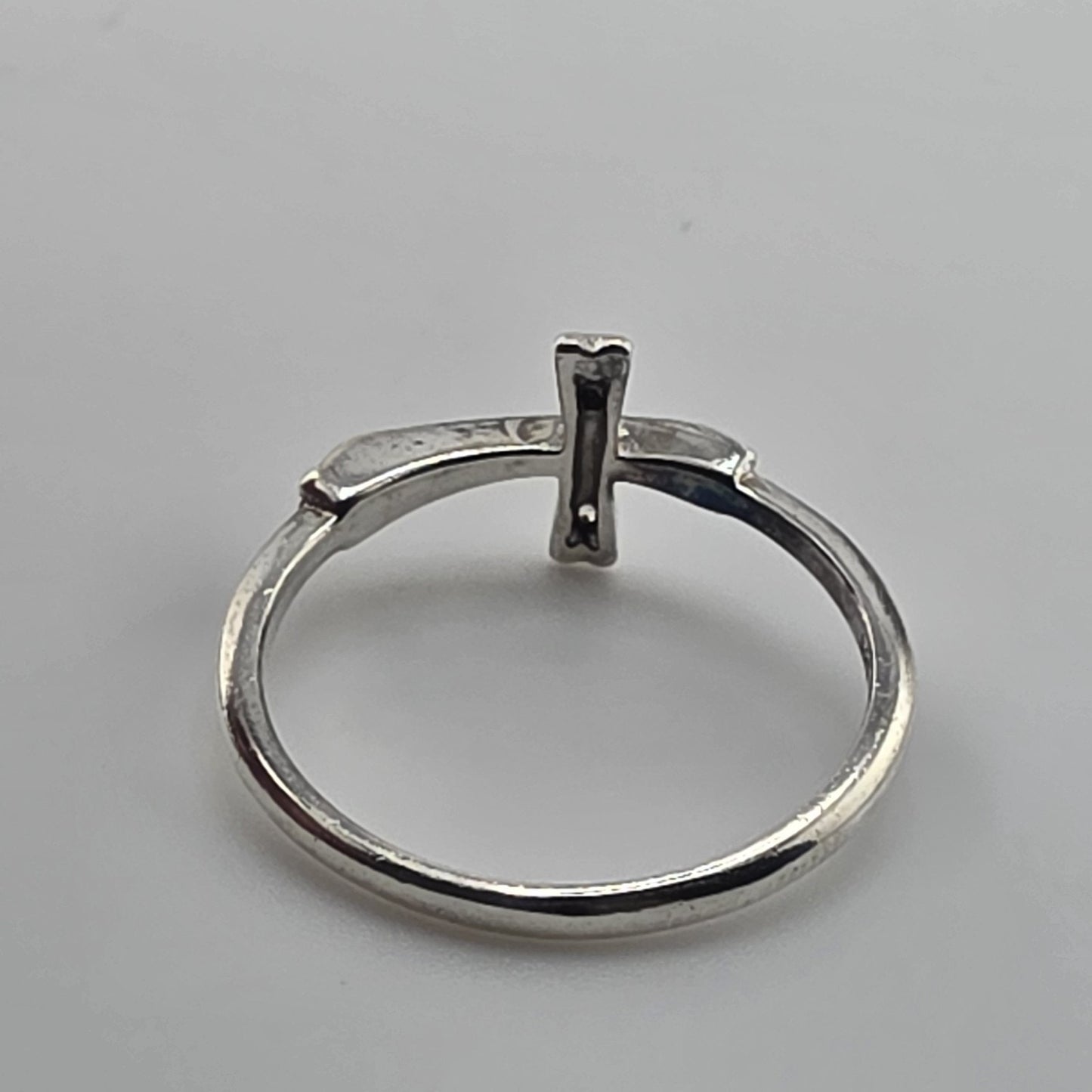 925 Sterling Silver Cross Ring Size 8 Clear Stones Dainty Religious Hearts Band