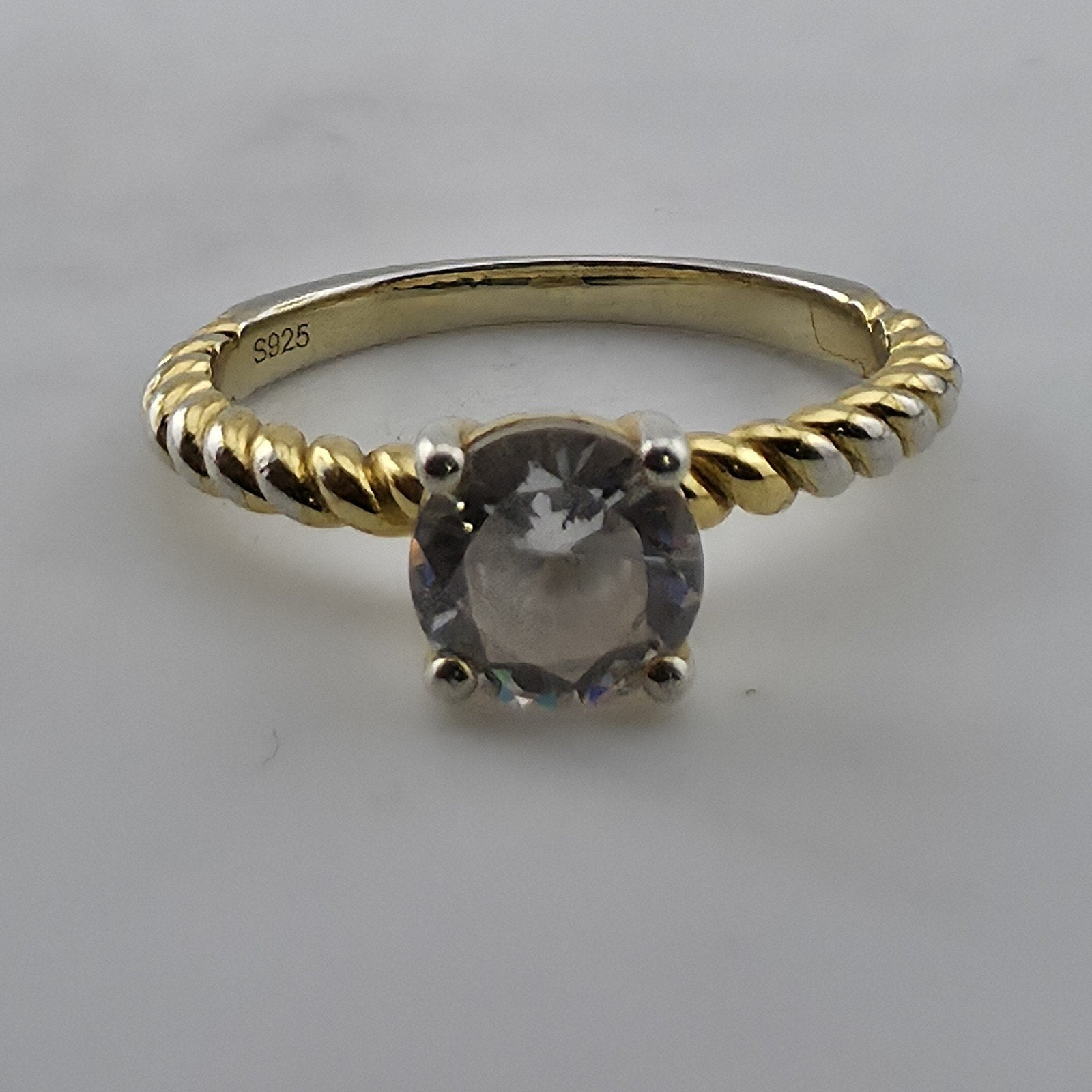 CUTE RING