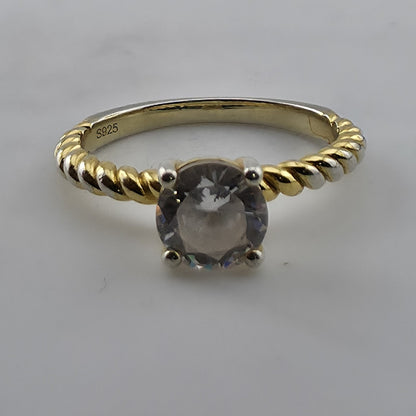 CUTE RING