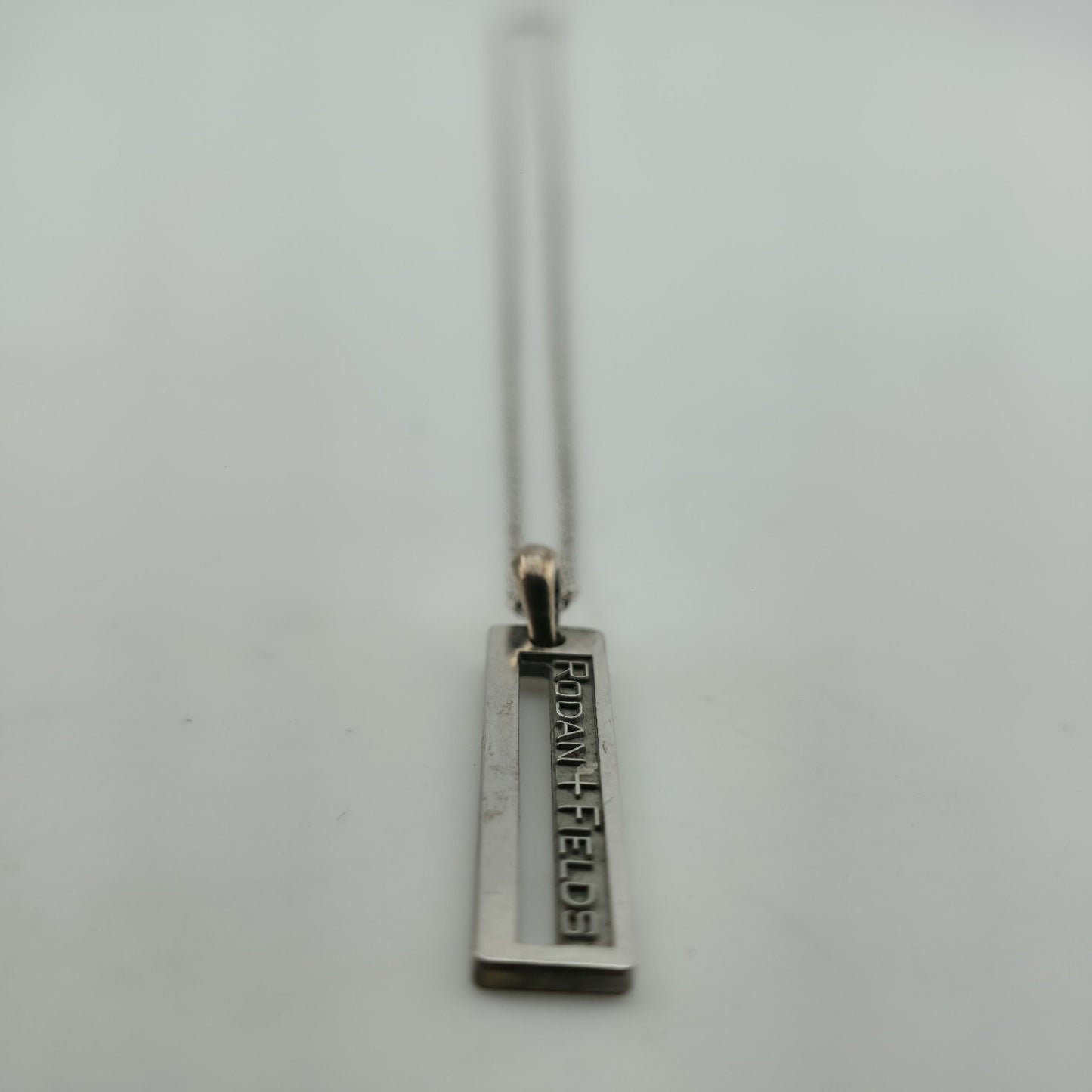 Rodan + Fields Sterling Silver Bar Pendant Necklace 925 16” 3.9g