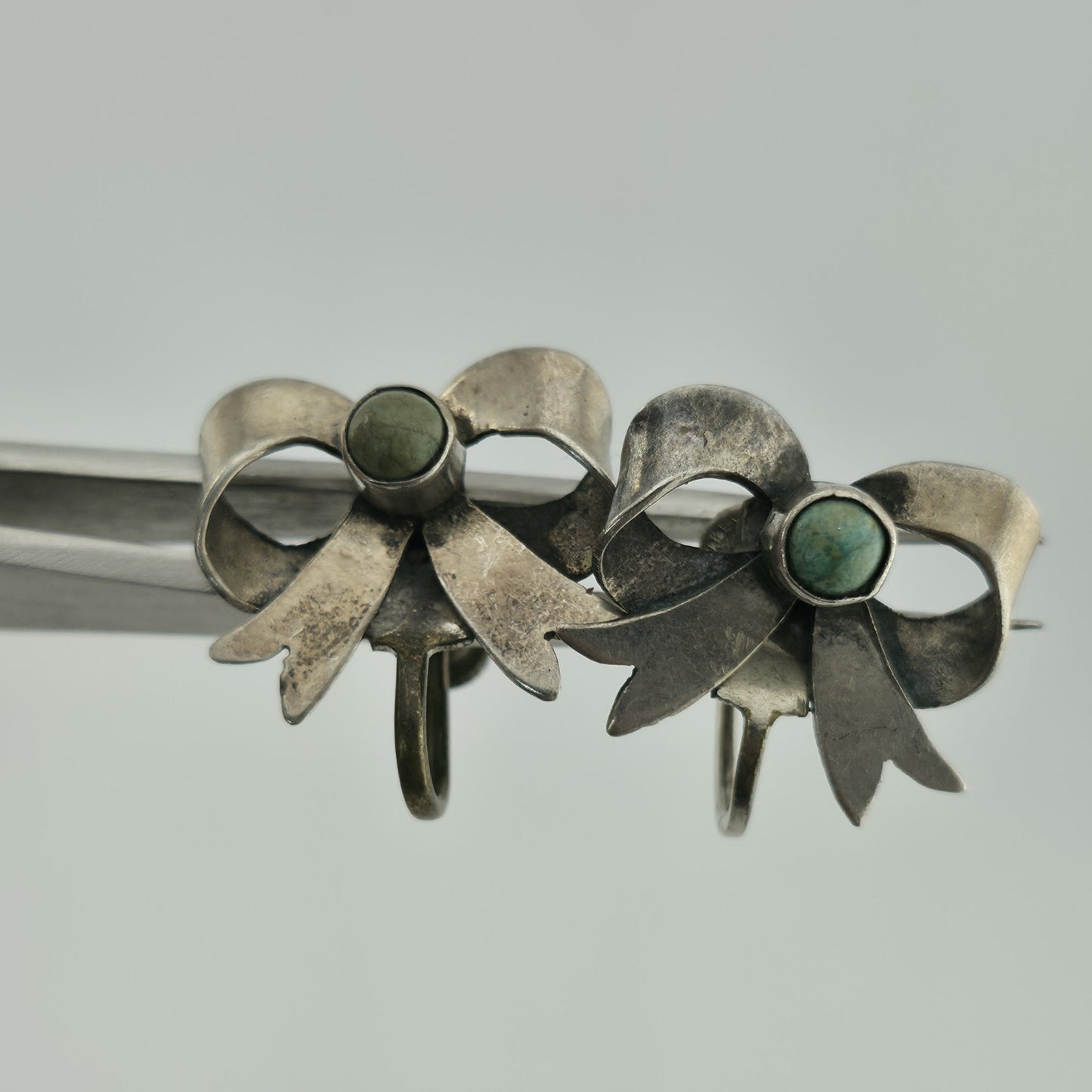 cute bow earrings