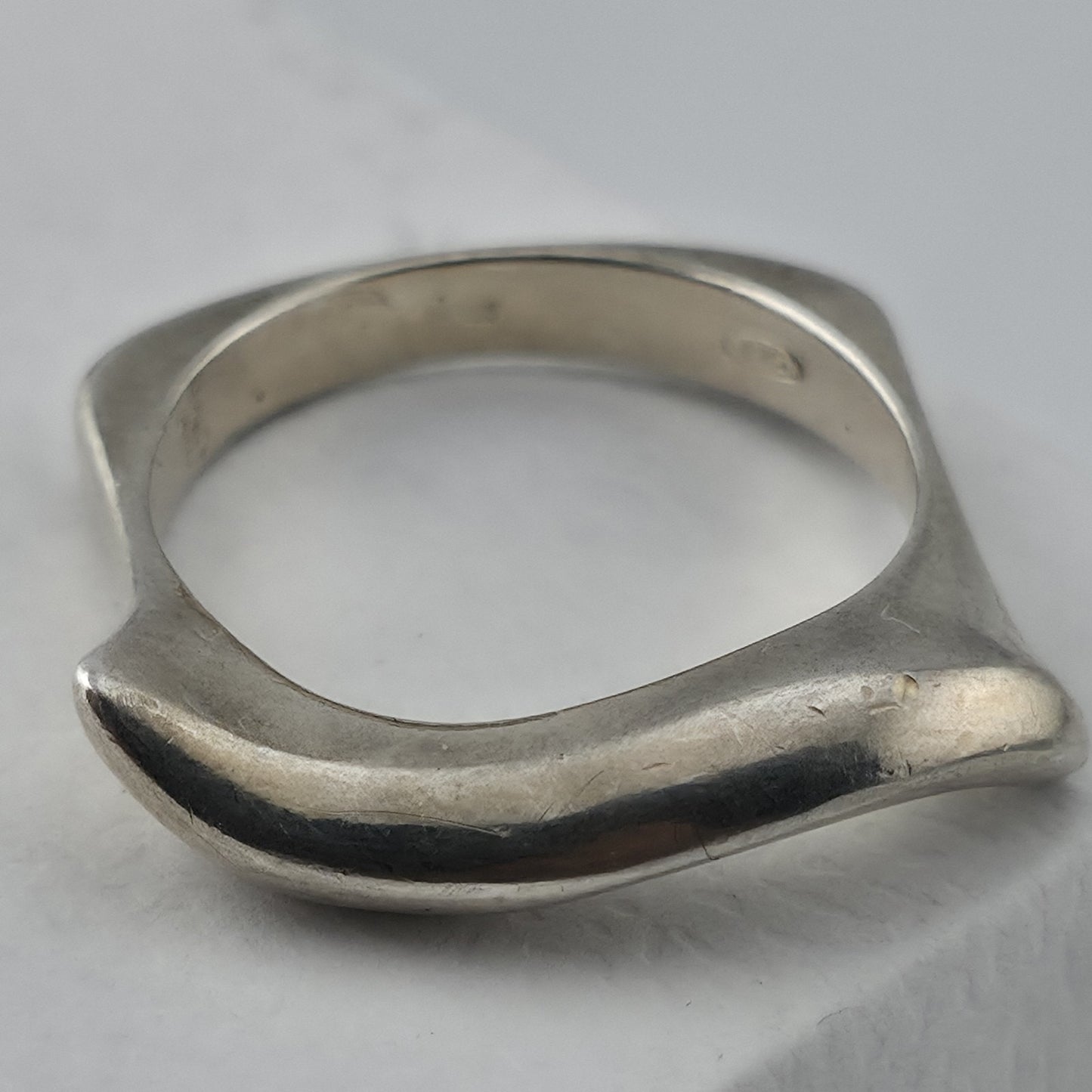 Vintage Modernist MCM Abstract Sterling Silver Ring Size 7 Unique Sculptural Ban