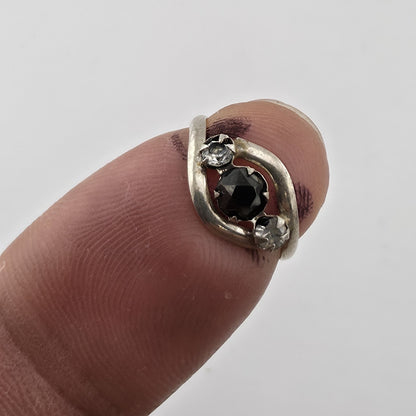 Vintage Sterling Silver Black Stone Pinky Ring Petite Size 2.5 Mid Century Retro