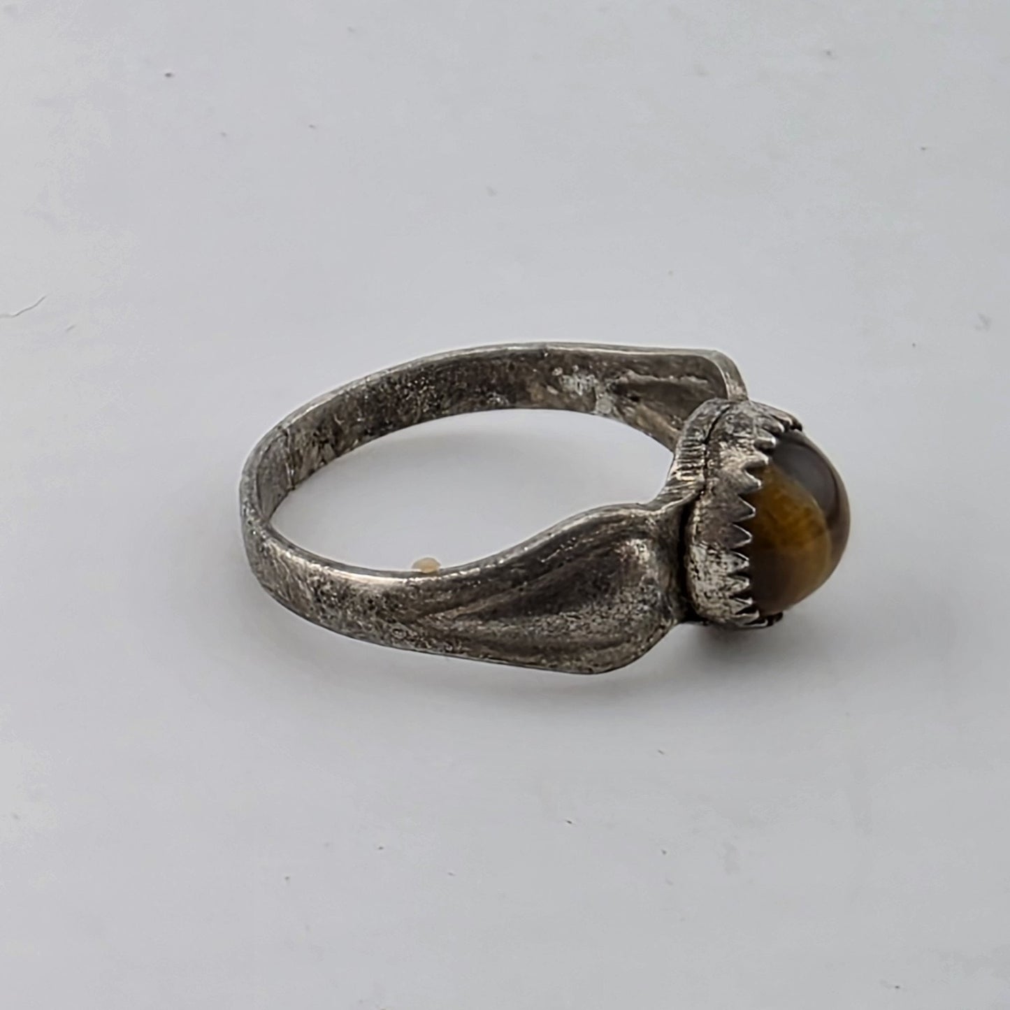 Vintage Native American Sterling Silver Tiger's Eye Ring Size 5.75 Crack in Band