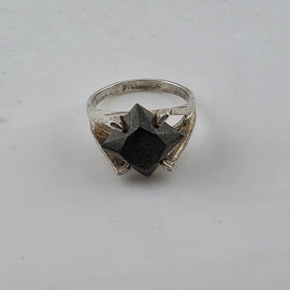 Vintage Sterling Silver Garnet Ring Size 3.5 Mid Century Modernist Geometric