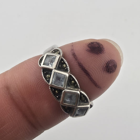 Vintage Sterling Silver Blue Stone Marcasite Band Ring Size 7 925 Jewelry