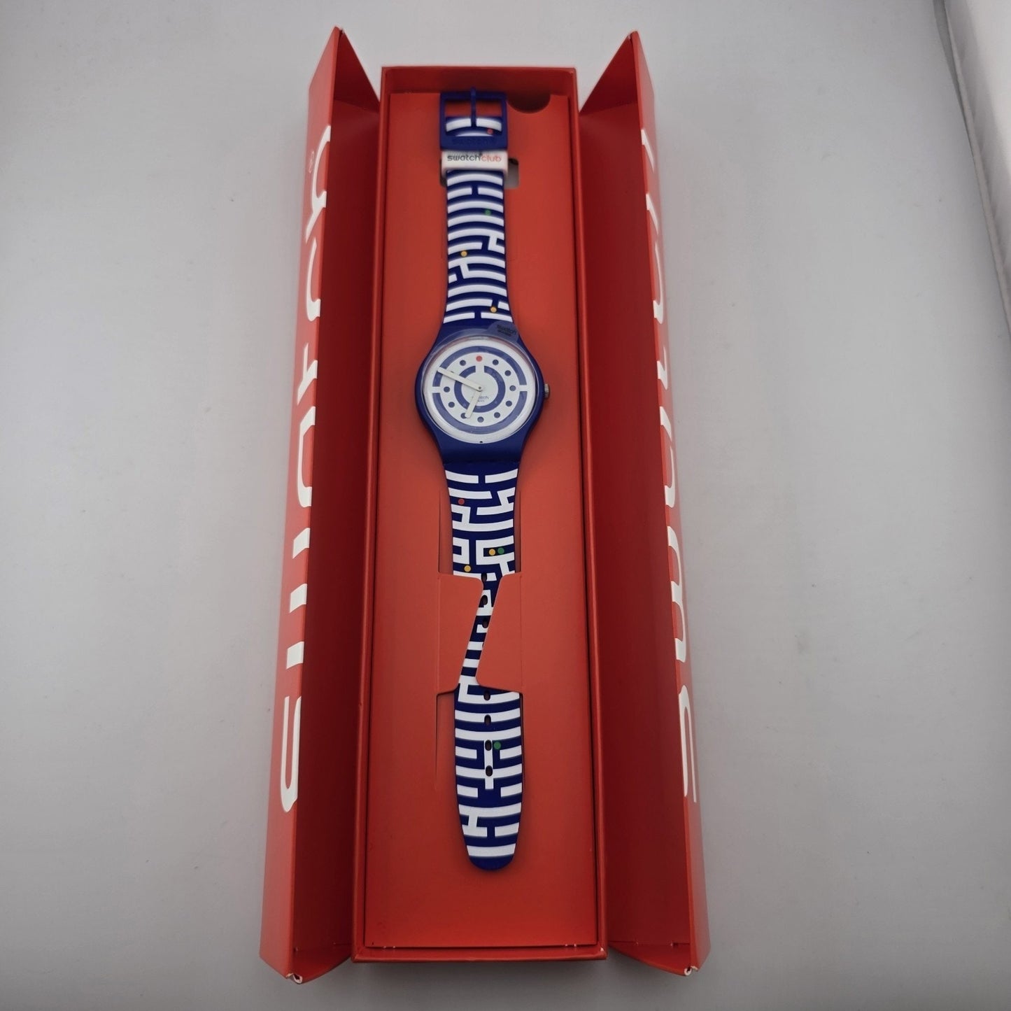New Swiss Swatch Limited New GEnt SwatchClub Watch Follow The Dots SUOZ279 41MM