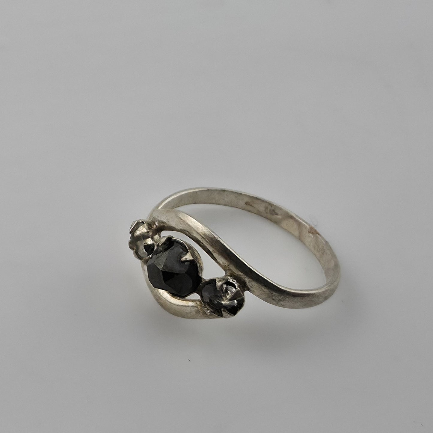 Vintage Sterling Silver Black Stone Pinky Ring Petite Size 2.5 Mid Century Retro