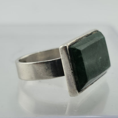 Vintage 950 Silver Green Stone Modernist Statement Ring Size 8.25