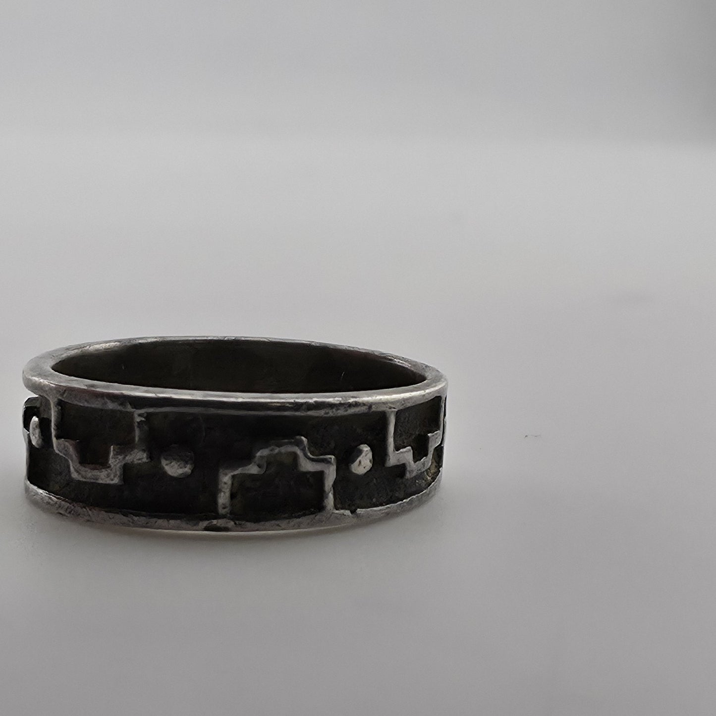 Vintage Sterling Silver Southwestern Band Ring Geometric Pattern Size 5 Jewelry