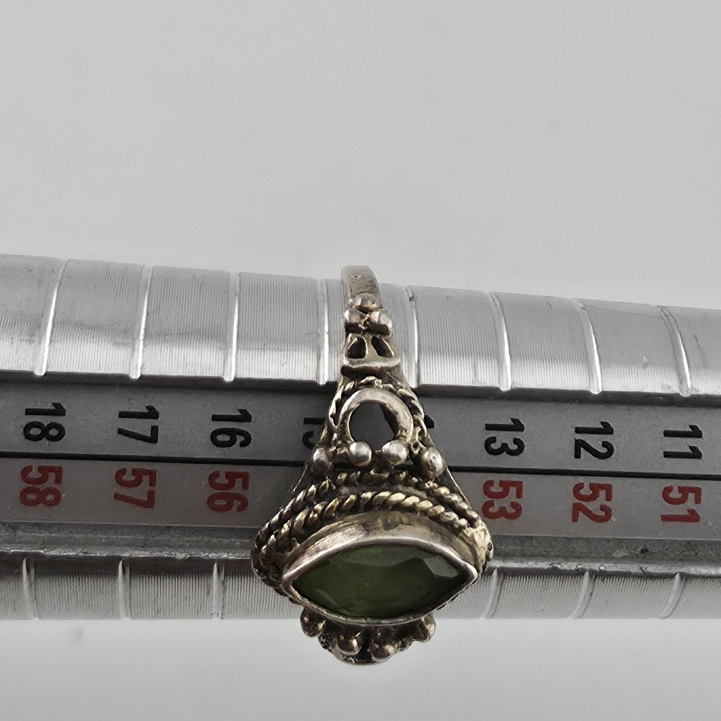 Vintage Sterling Silver 925 Green Stone Ring Marquise Filigree Size 7 Jewelry