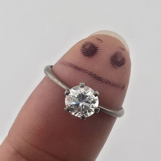 Vintage Sterling Silver Solitaire Ring Clear CZ Crystal Size 8.25 Minimalist
