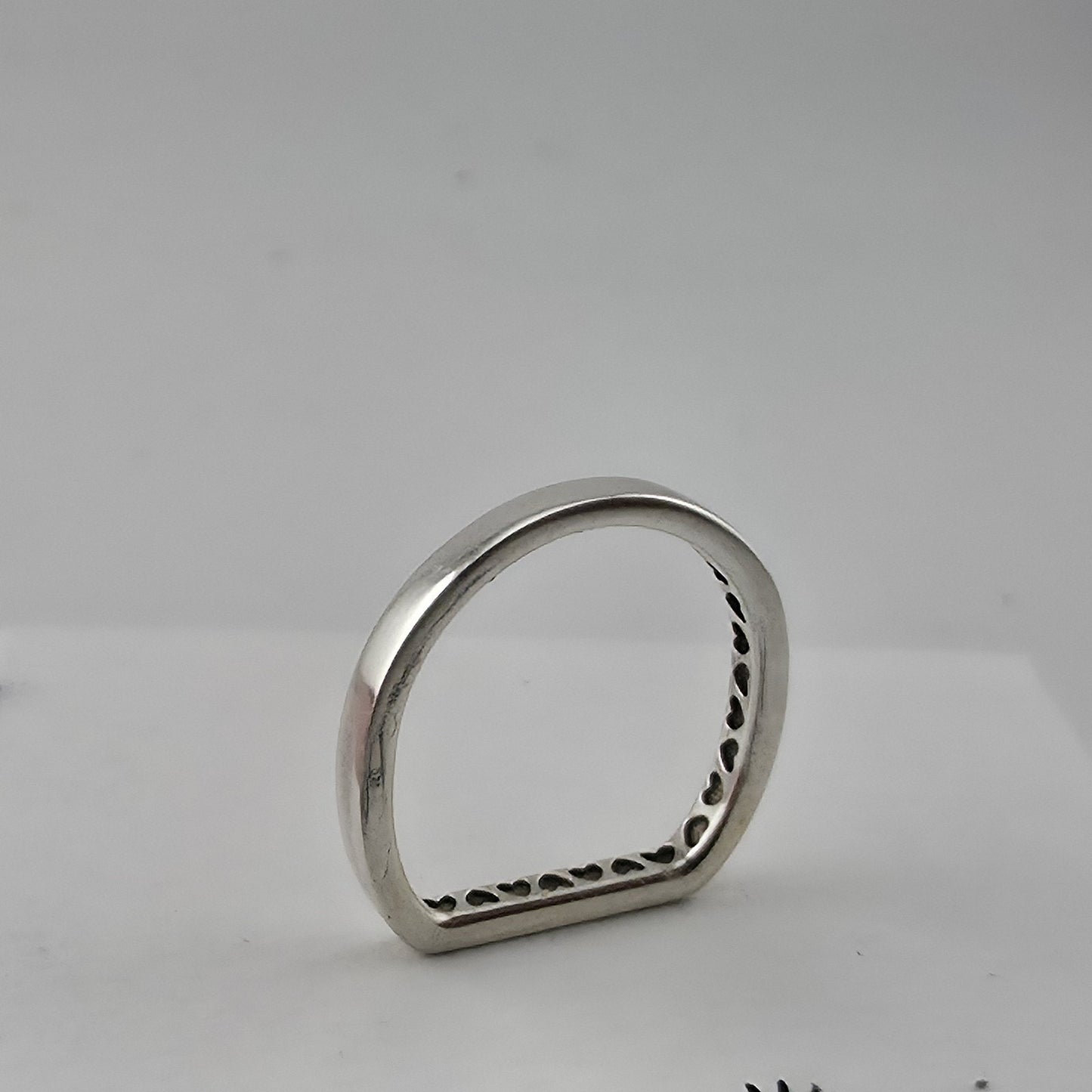 Pandora sterling silver logo bar stacking ring with a geometric design New 925