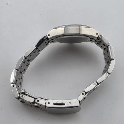 GUESS Women's Stainless Steel Silver Black Dial 27mm Watch U85004L1 6"