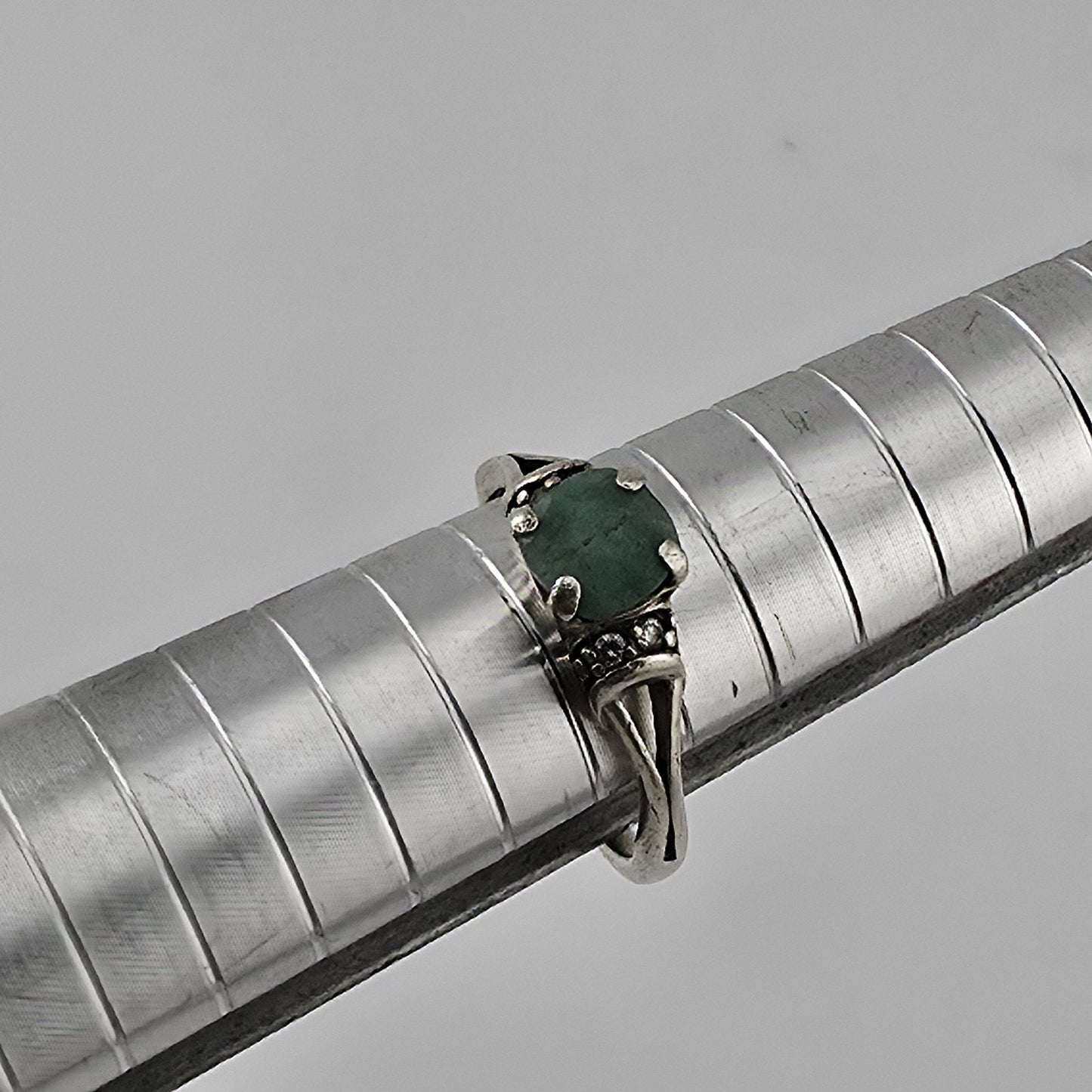 Sterling Silver Ring Green Stone 925 Size 6.5