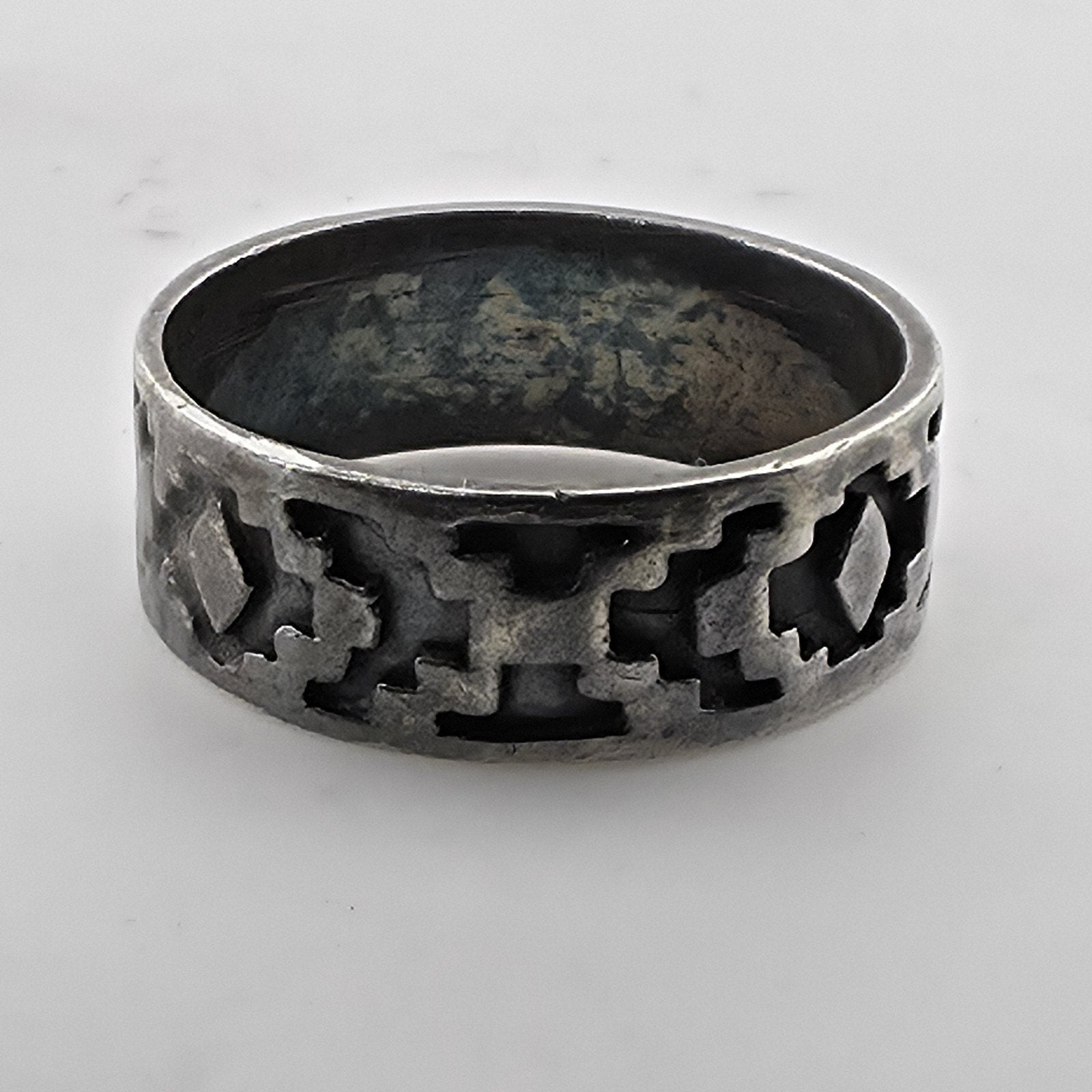 Southwestern ring