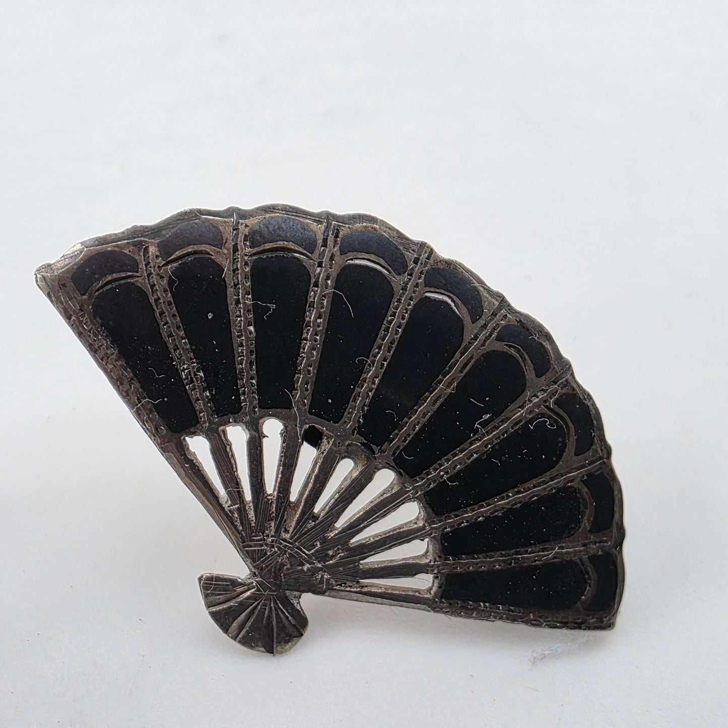 Vintage Siam Sterling Silver Niello Fan Screw Back Earrings Made In Siam Thai