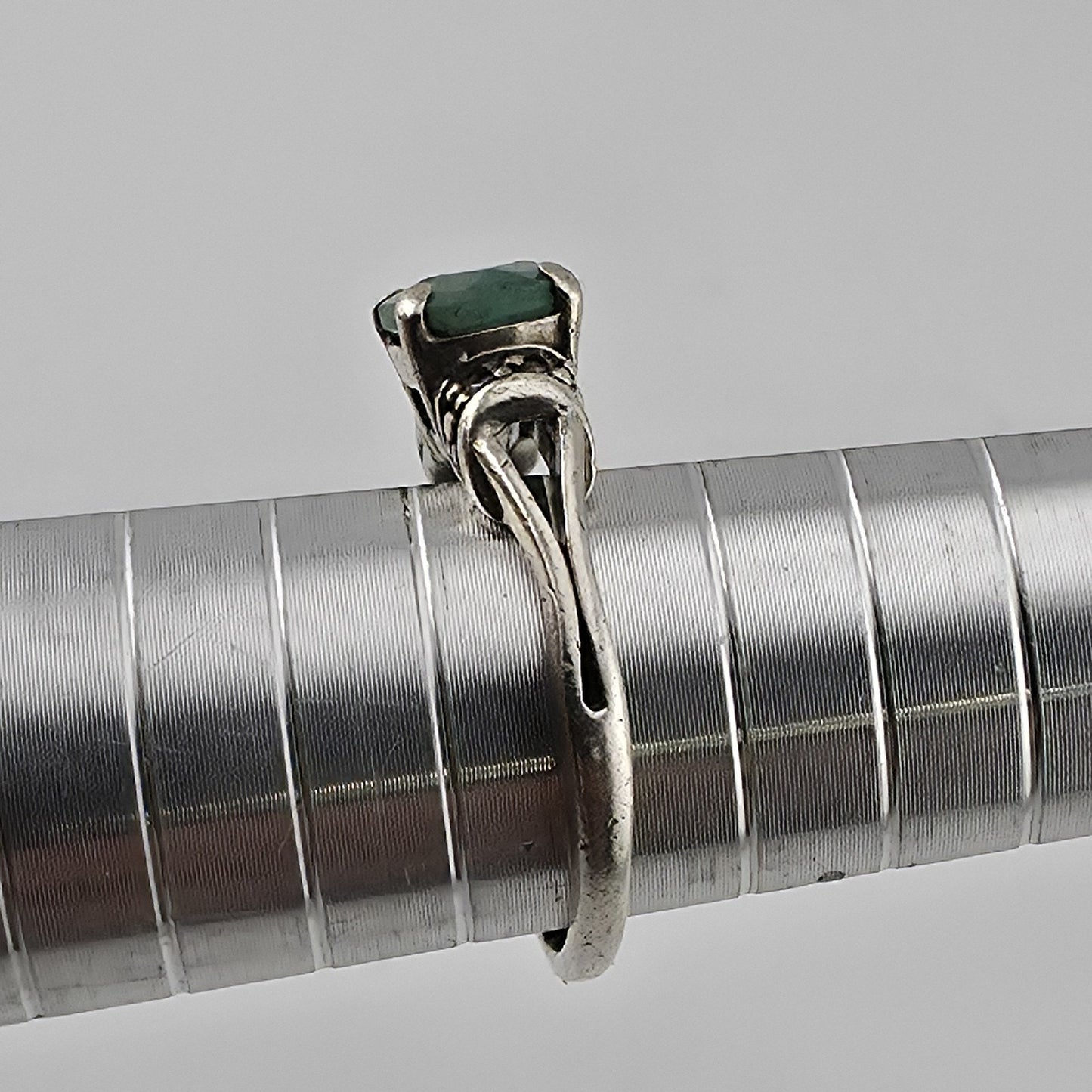 Sterling Silver Ring Green Stone 925 Size 6.5