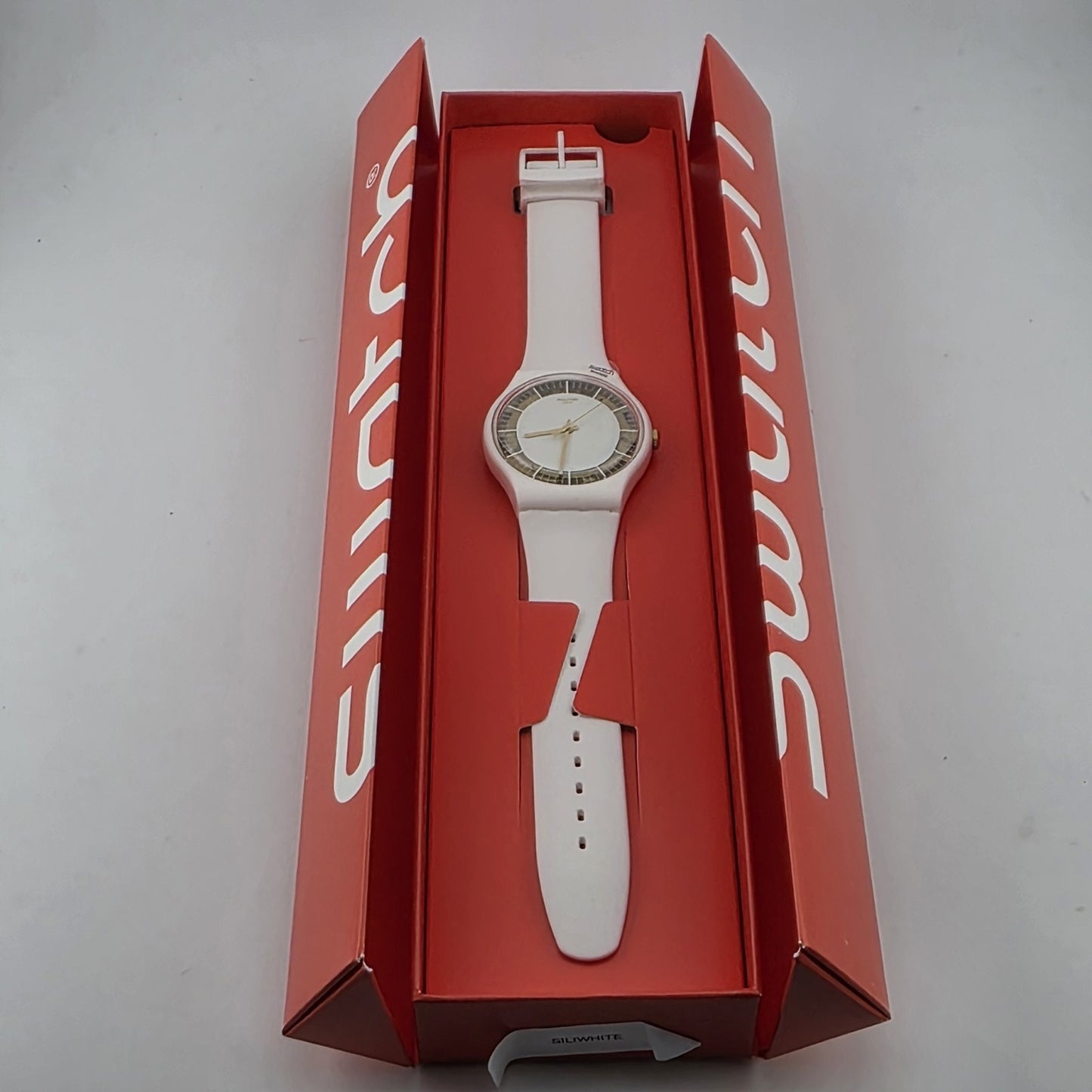 New Limited Swiss Swatch SILIWHITE SUOW158 White Gold 41mm Silicone Watch NIB