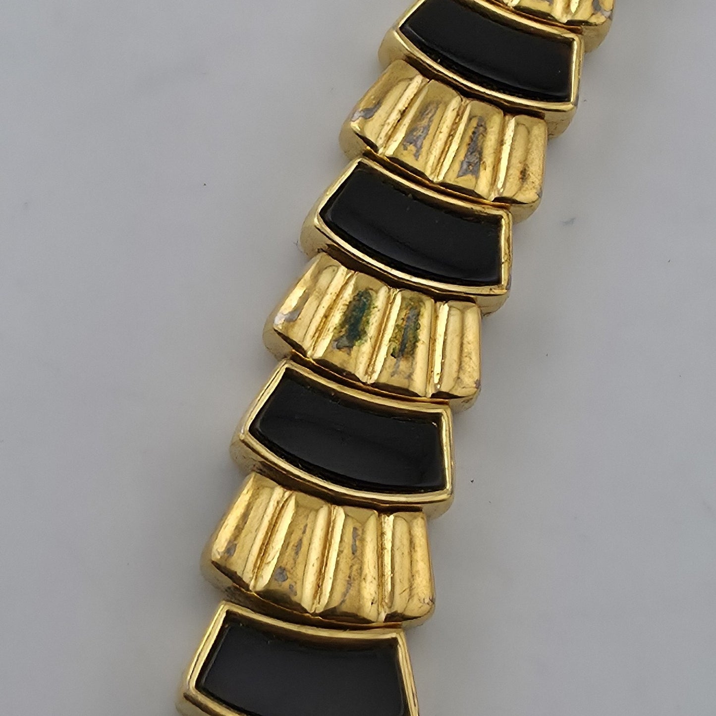 Main Line Time Quartz Watch Gold Tone Black Bracelet Tested Working 7"
