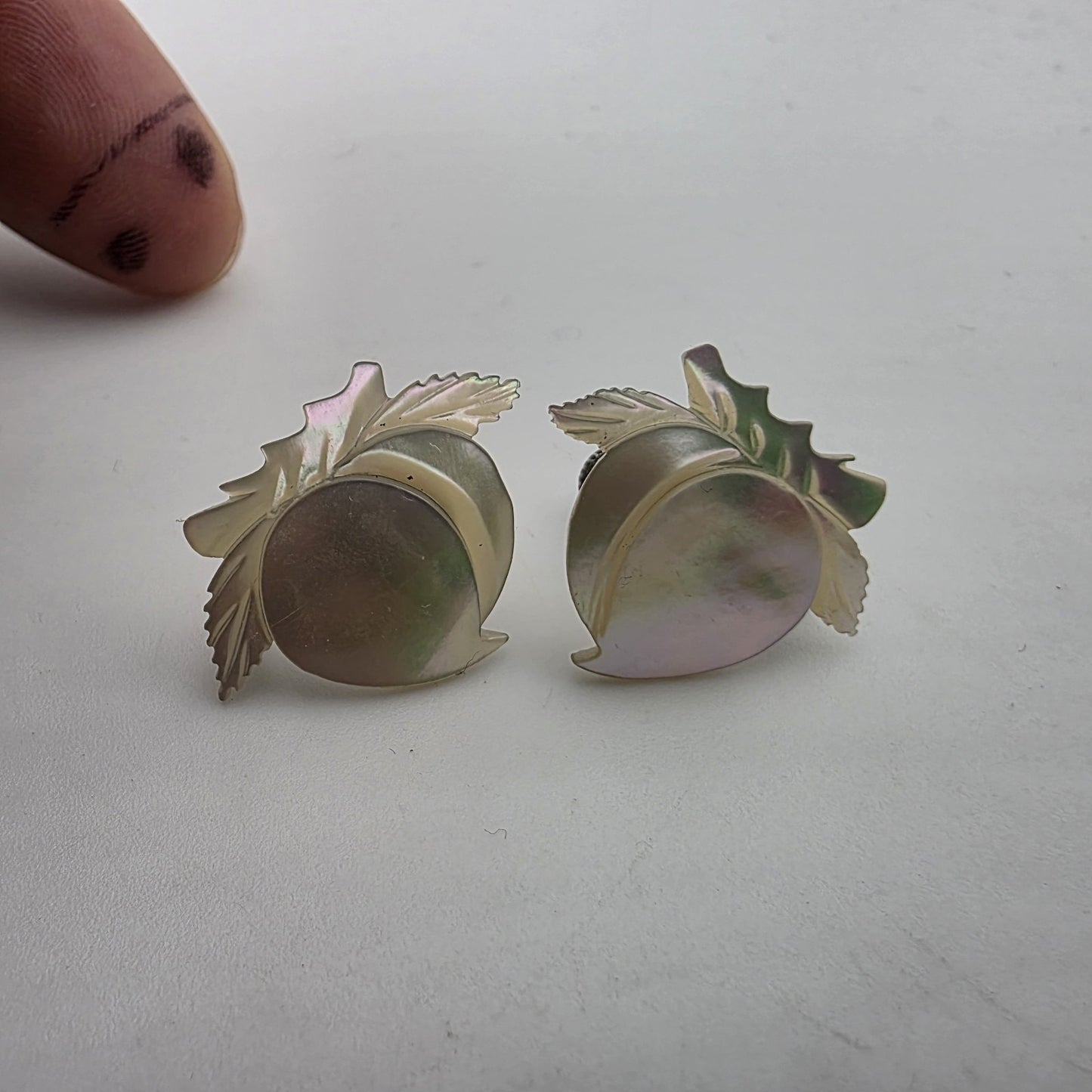 Vintage Sterling Silver Mother Of Pearl Screw Back Earrings Floral Leaf Shell