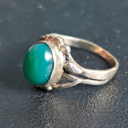 Sterling Silver Ring Teal-Green Translucent Cabochon Size 7.75