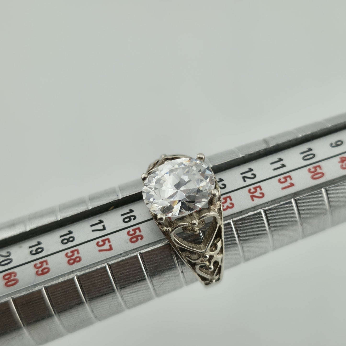 Chateau D'Argent Ring 2.5ct Zirconia Sterling Silver 6.75 Vintage HeartOpen Work