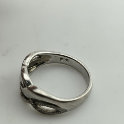 Vintage Sterling Silver Ring  925 Intertwined Design Size 7.5