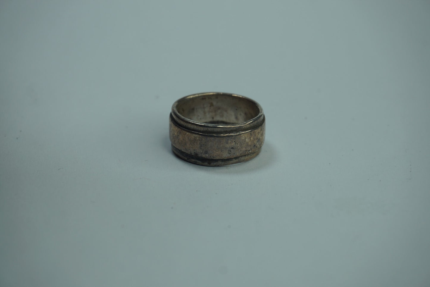 Passion Ring 925 Sterling Silver Size 8 10.4g Engraved Band Aged Patina
