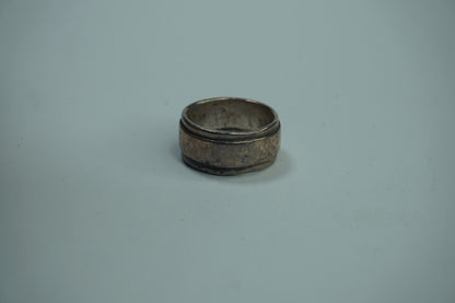 Passion Ring 925 Sterling Silver Size 8 10.4g Engraved Band Aged Patina