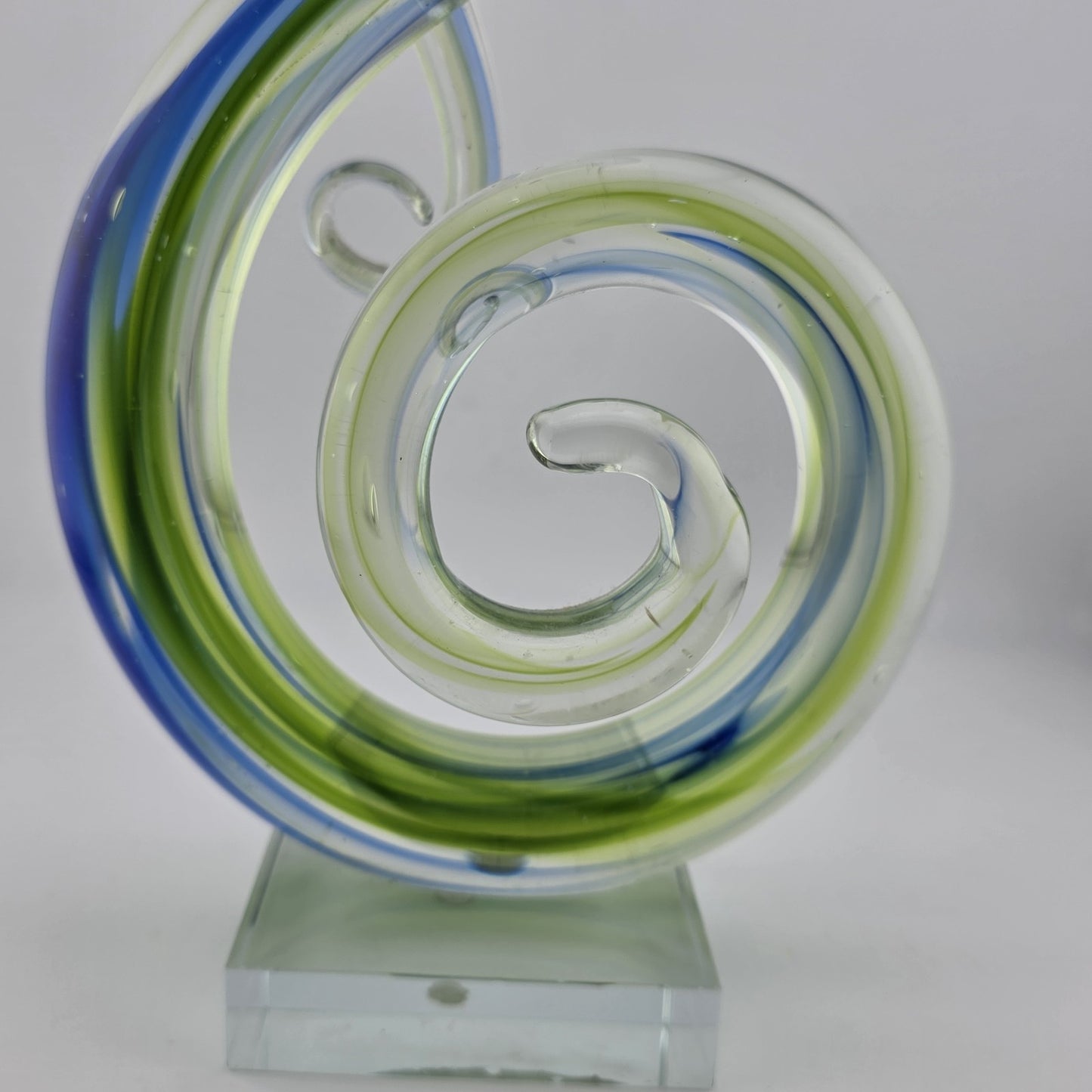 Hand Blown Music Treble Clef 10" Art Glass Sculpture Blue Green Infinity Vintage