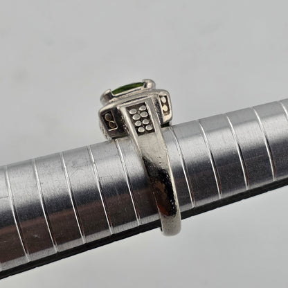 .925 Sterling Silver Ring  Oval Cut  Green Stone Solitaire Vintage Size 6.5