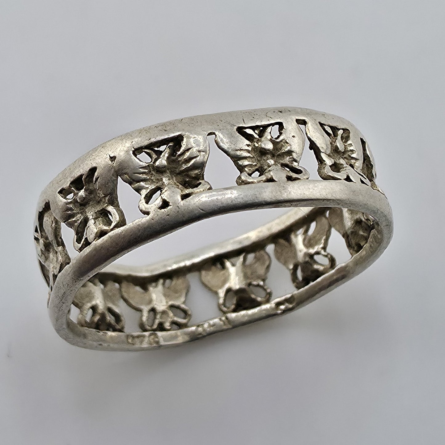 Sterling Silver Rimmed Openwork Butterfly Band Ring 925 Sz: 8
