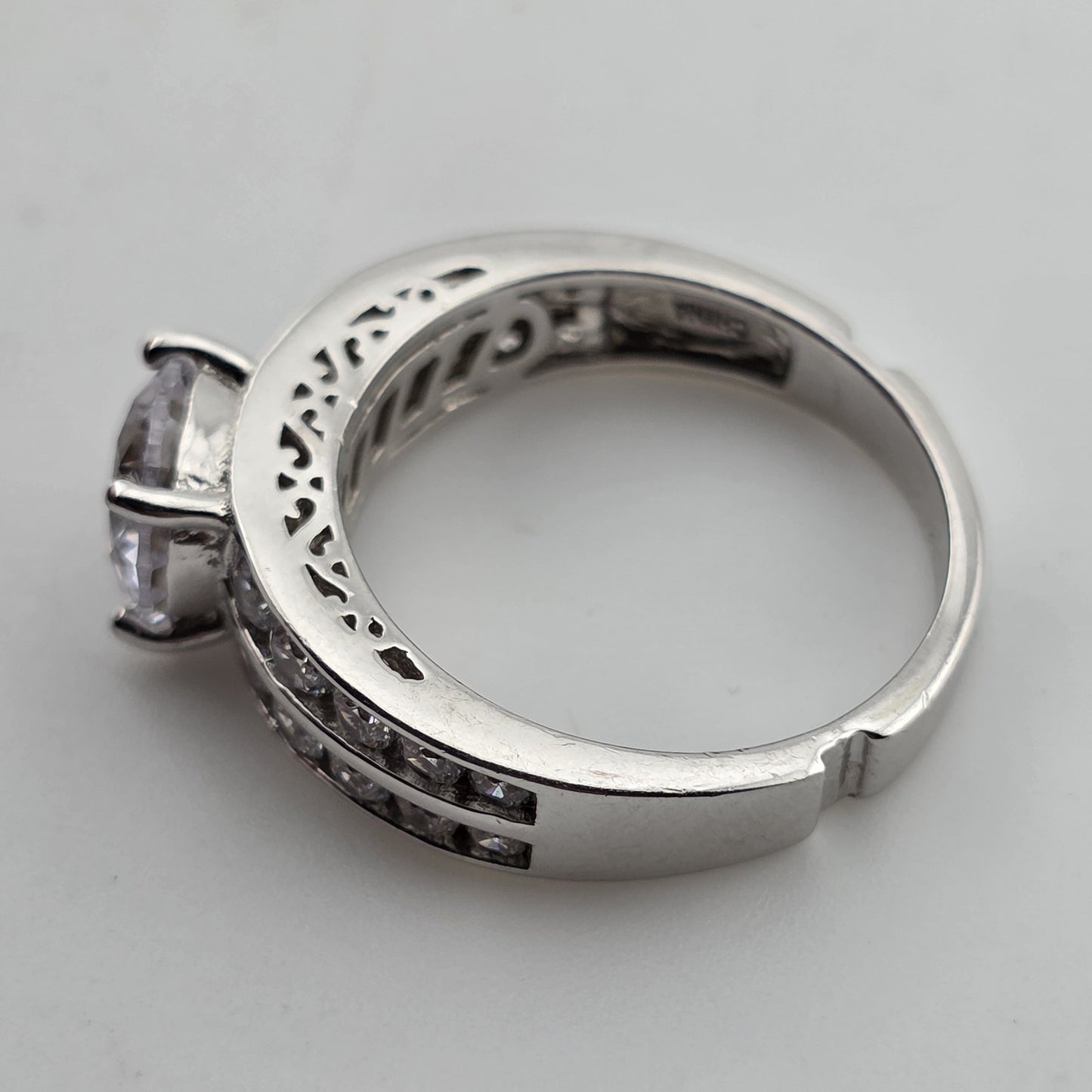 Sterling Silver Cubic Zirconia Engagement Wedding Ring 7 Solitaire Style 925