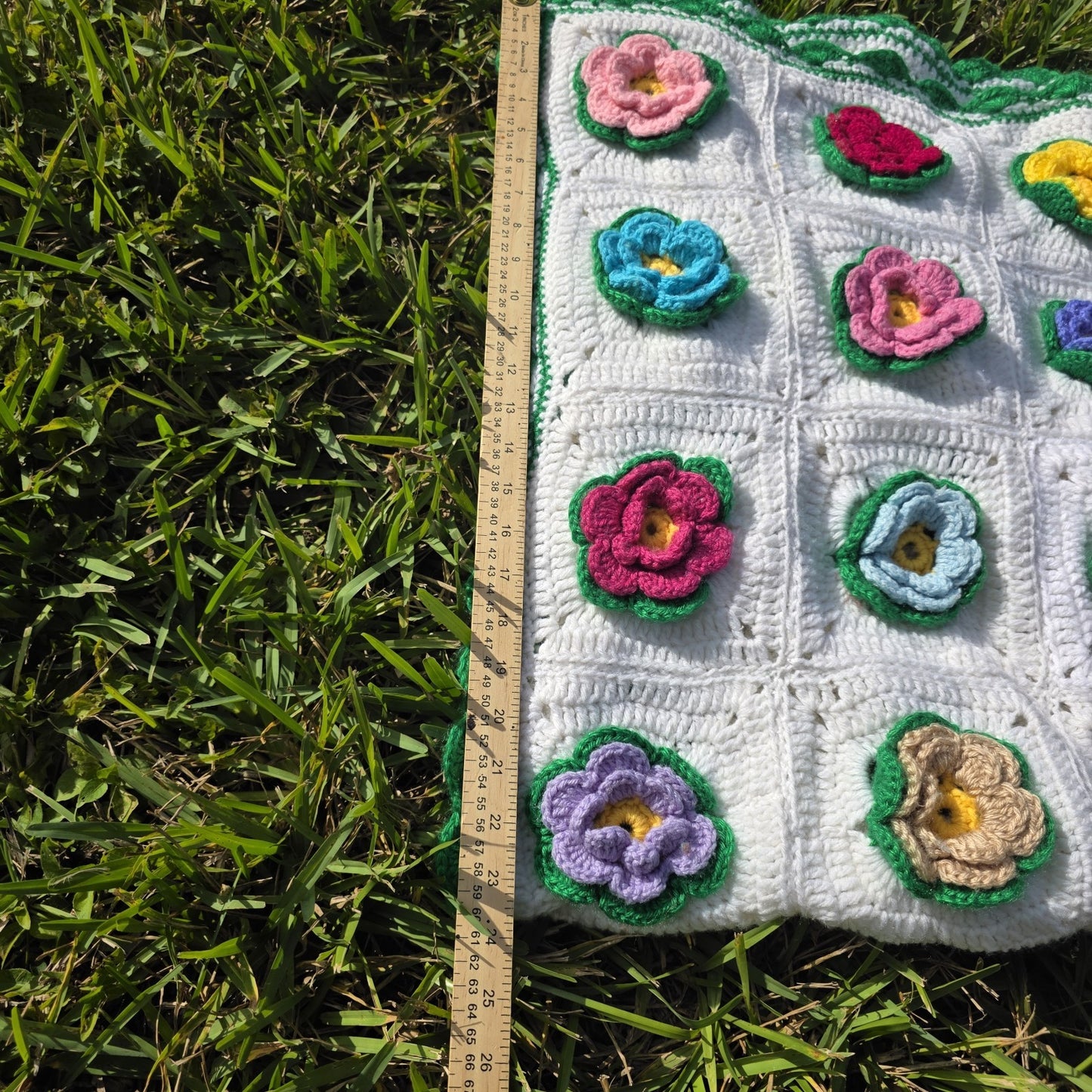 Vintage 70s Handmade 3D Rose Afghan Throw Blanket Granny 35x48 Floral Crochet