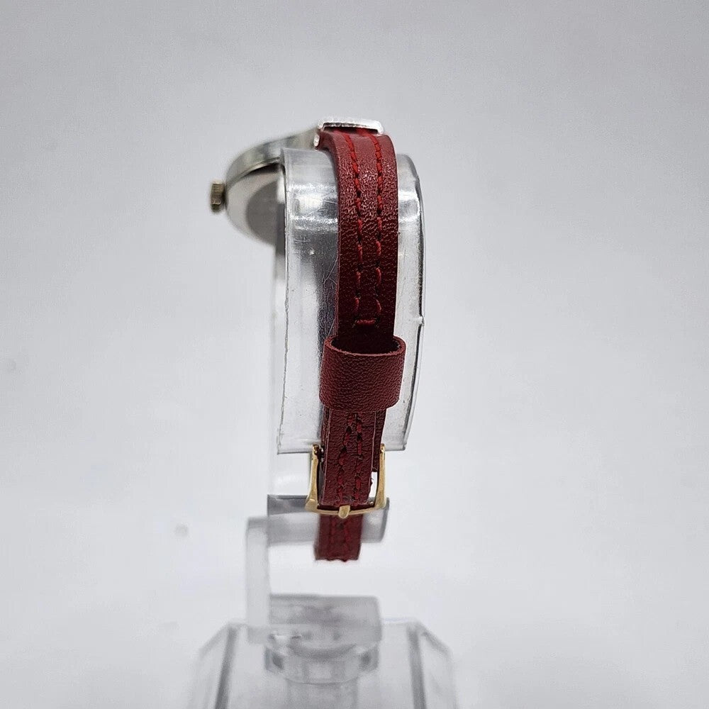 Christian Dior Watch Collaboration Vintage 1970s Ladies Reference 861913 Red
