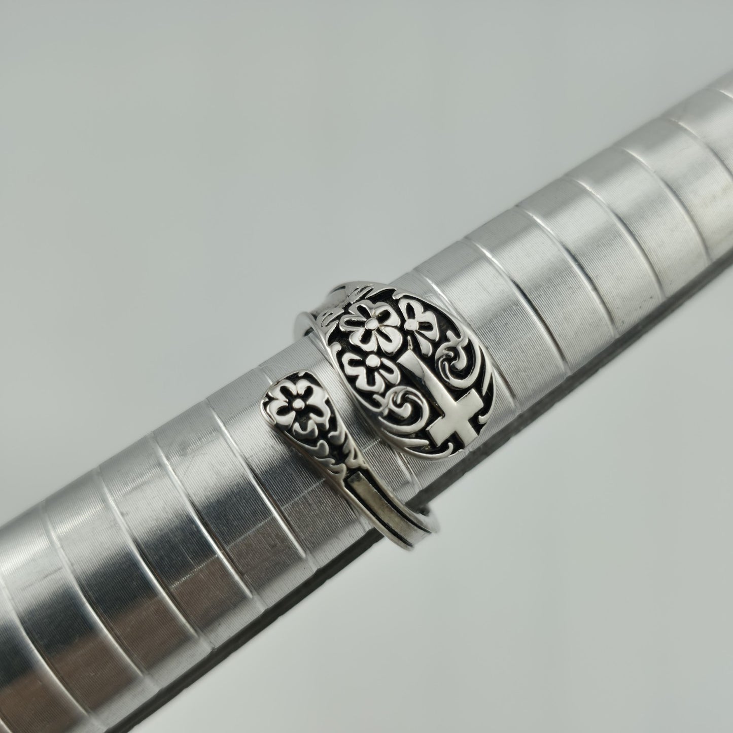 .925 Sterling Silver Wedding Band Ring  Men Women Adjustable Size Polished