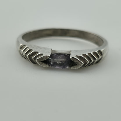 Sterling Silver Ring Purple Amethyst Stone  Solitaire Stackable Unique Vintage 6