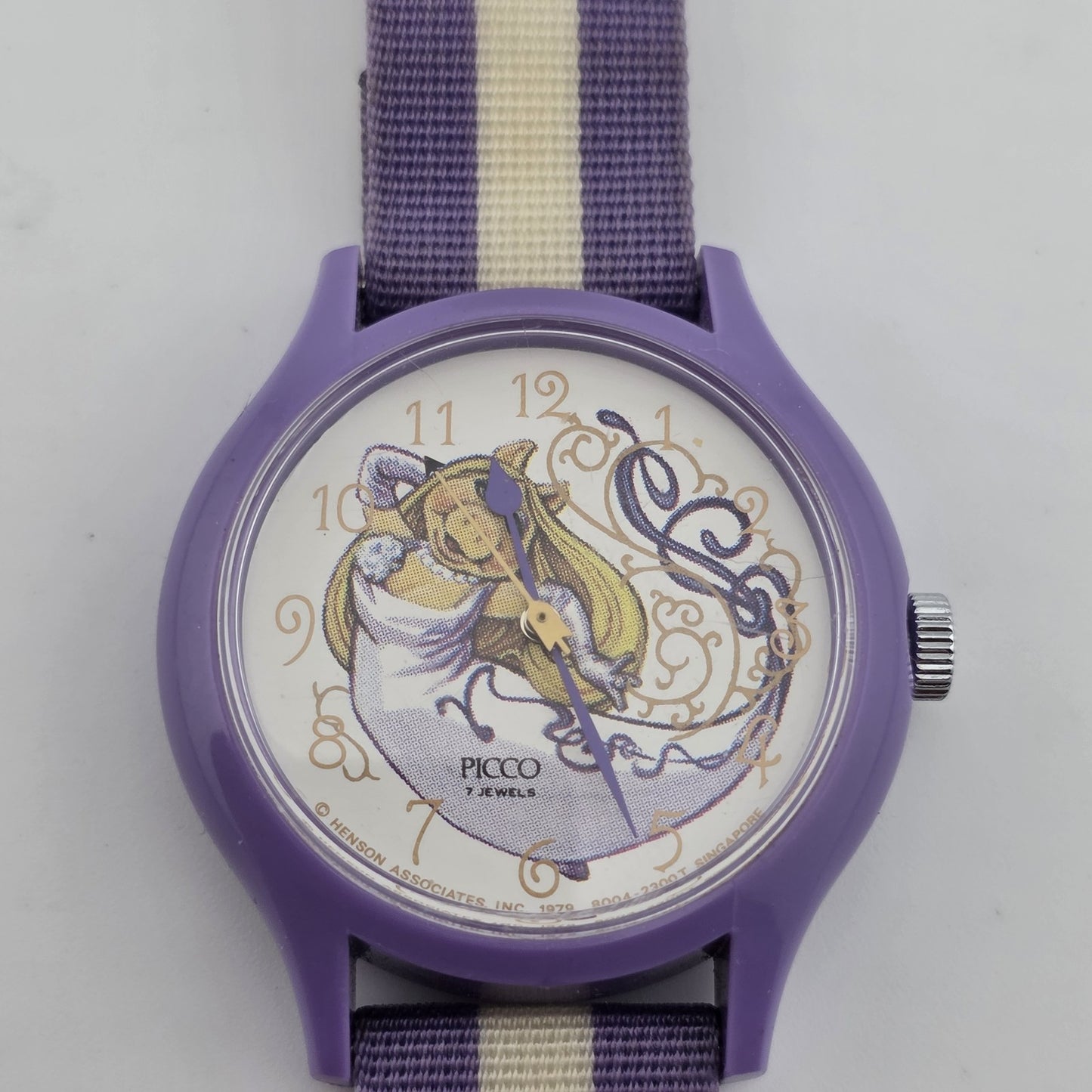 Picco Ms Piggy Watch Women Purple White Round Nylon Band Manual Wind Vintage