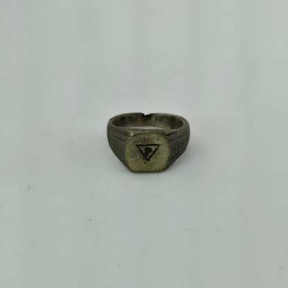 WWII Poland “P” Signet Ring Brass Size 10 Heavy Wear Wartime Military Jewelry bg