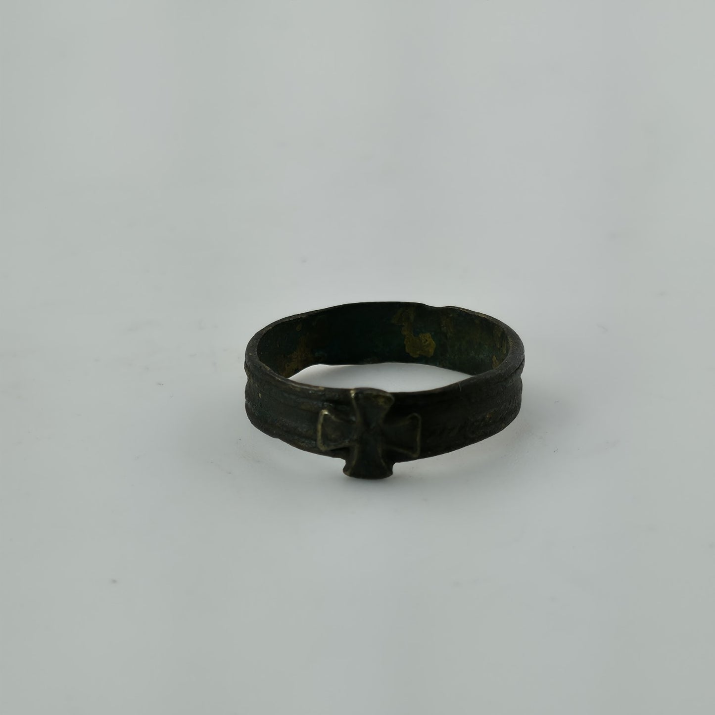 WWII German Iron Cross Brass Ring Size 9 Battle Worn Rusted World War II