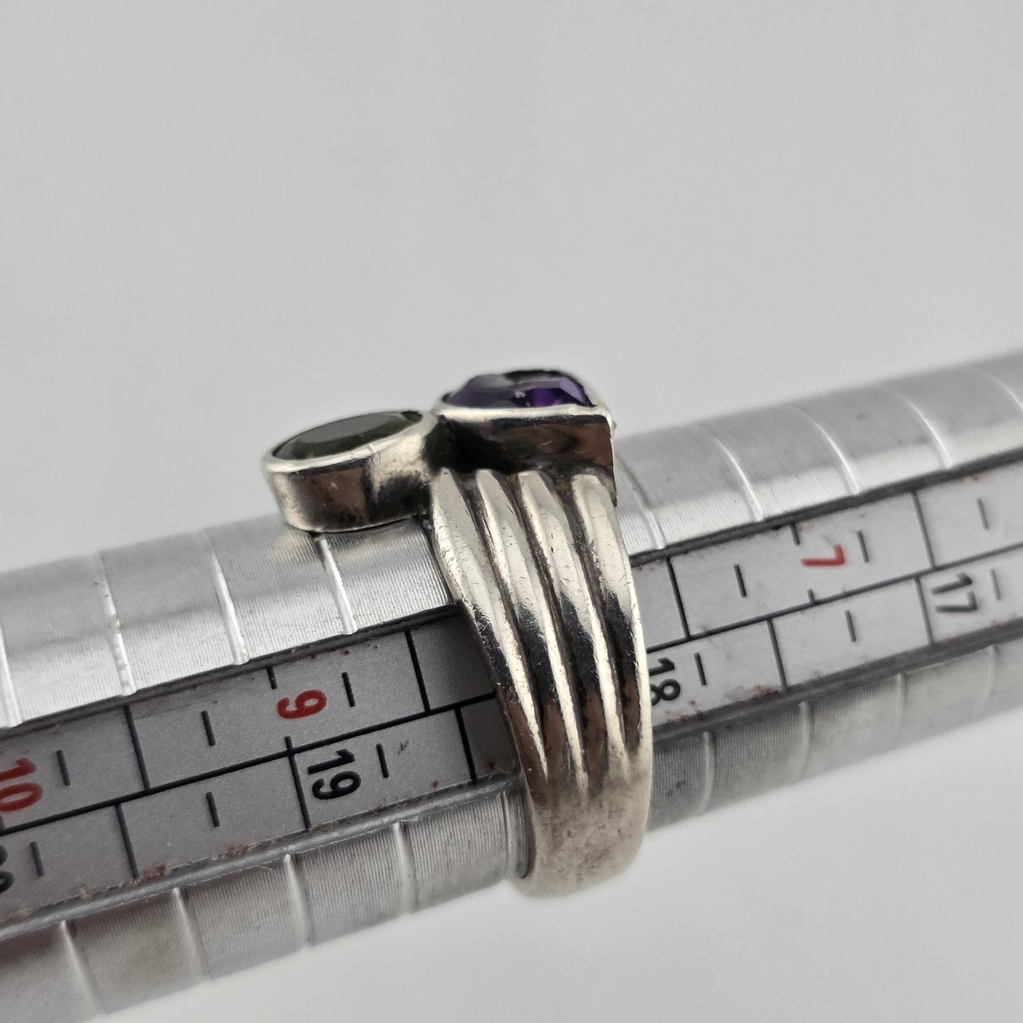 925 Sterling Silver Ring Natural Purple Green Stones Size 8 Chip On Amethyst