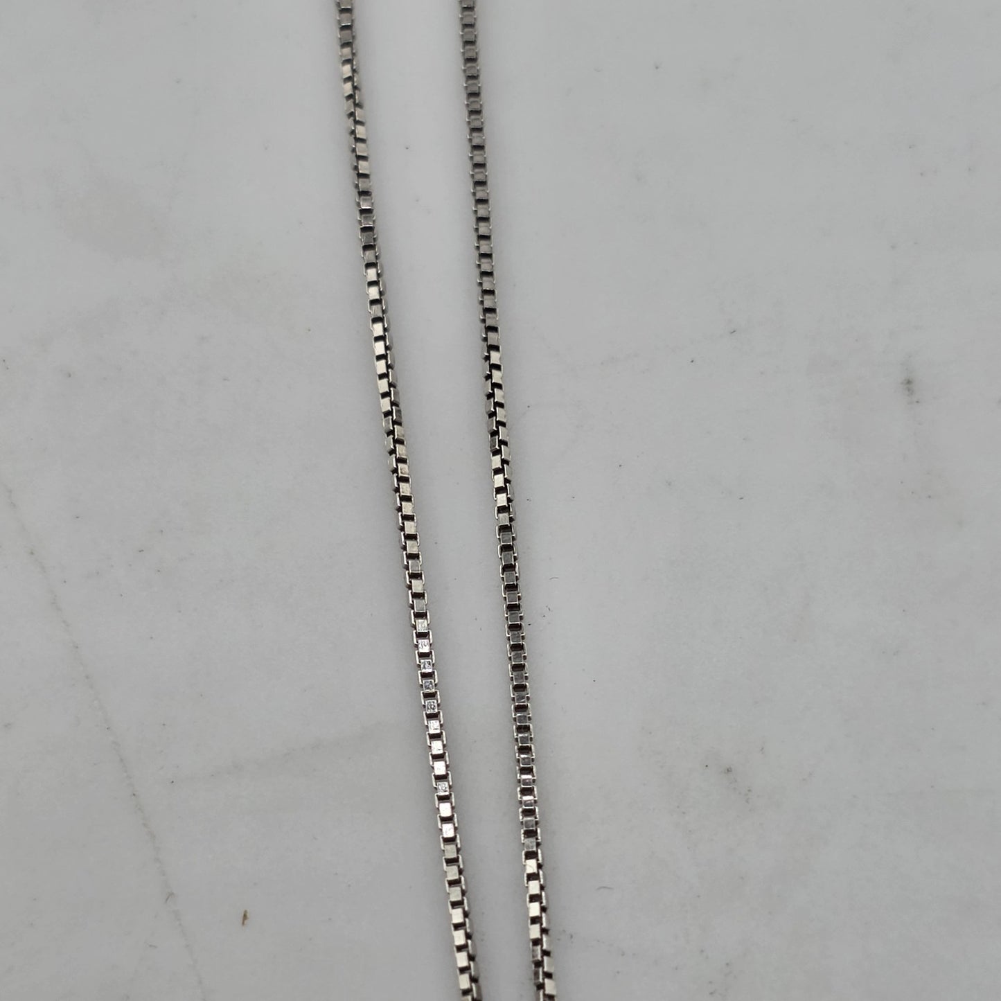 Sterling Silver Mother and Children Pendant 925  Pearl 18in Chain