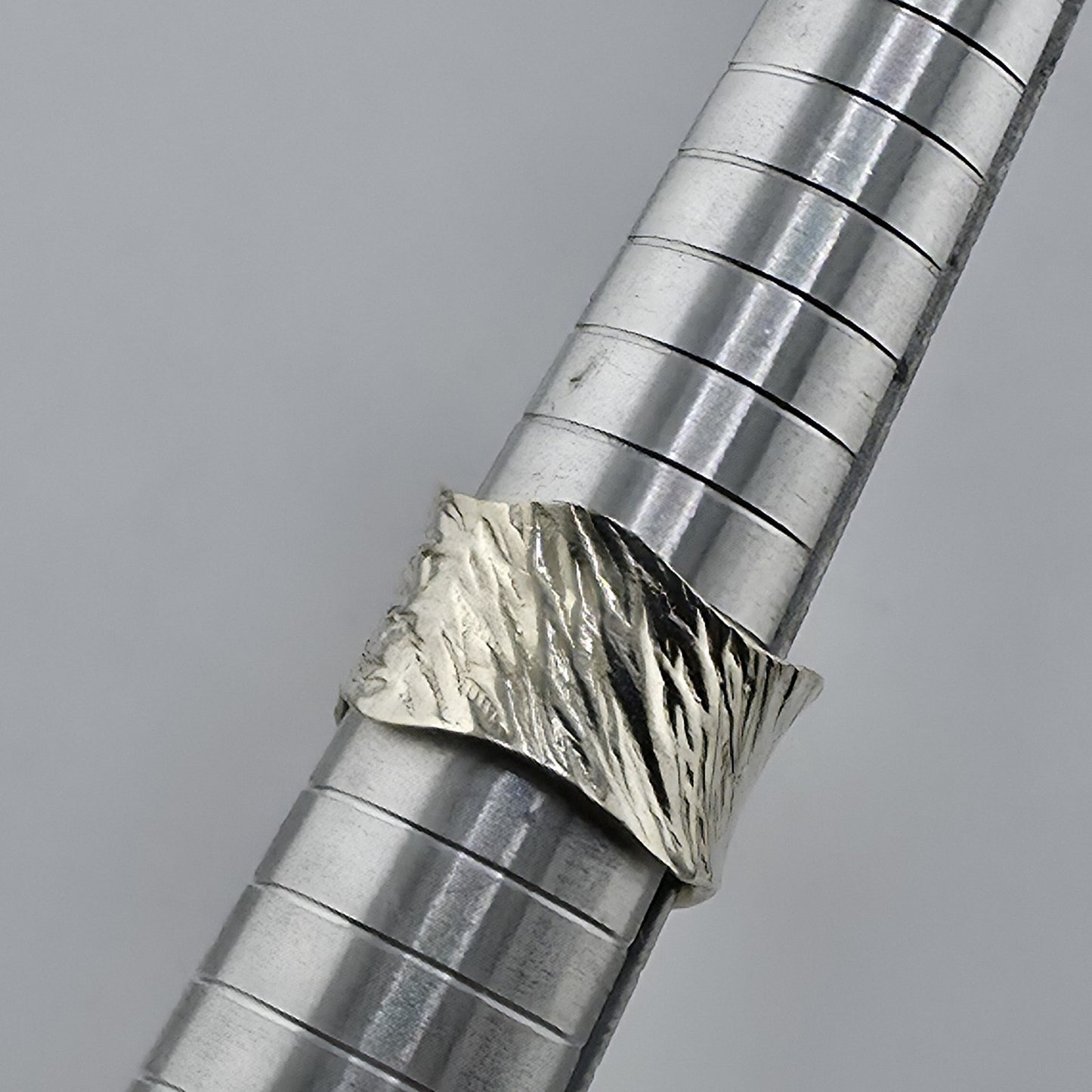 Sterling Silver 925 Textured Wave Organic Abstract Band Ring Size 6 DbM